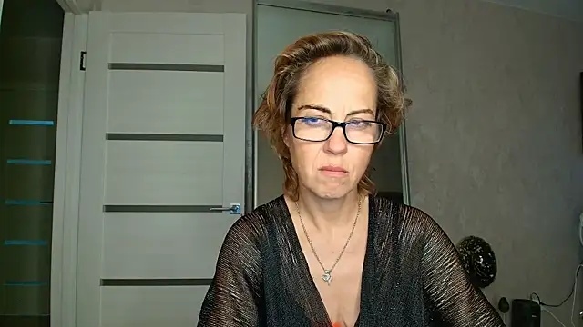 lioraweiss (F mature) - take off your dress