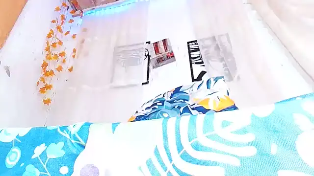 angel_bonbom webcam