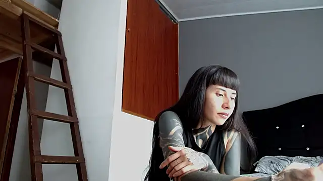 Emilia_1995 webcam