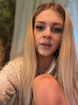 Love_Bri live cam on StripChat