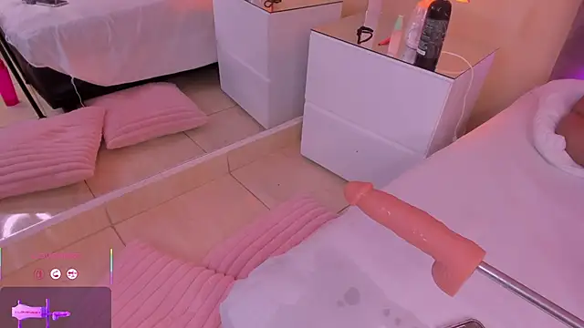 Megan_Thompsonn webcam