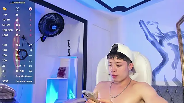 marcuscollins1_ webcam