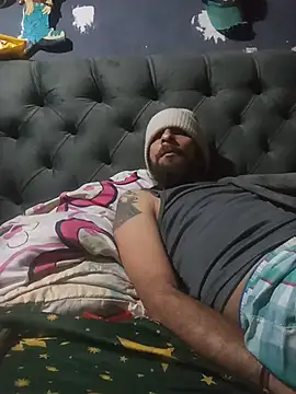 hairy_mannn webcam