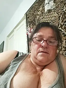 MilaCold5443 webcam