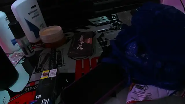 Scarlet_Reyes webcam
