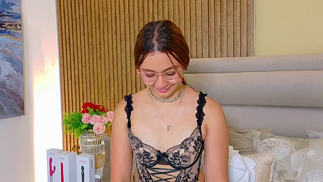 LondraBlush webcam