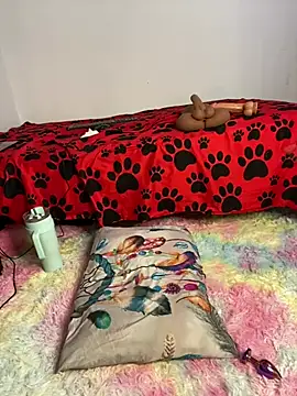 thesexylaura (F young) - riding torso 🔥+ plug🍑