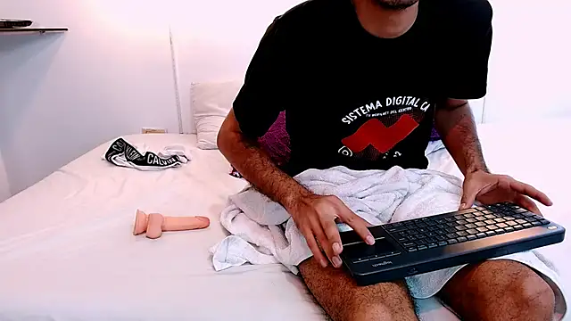 Lucas_Dream webcam