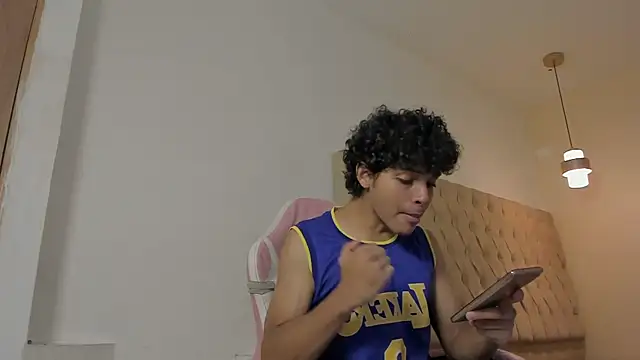 Boy_king28 webcam