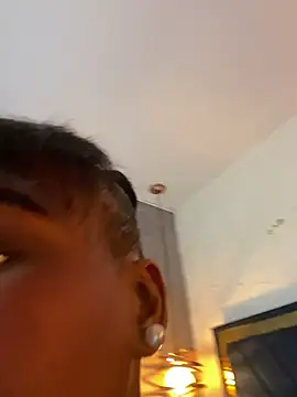 Ayla_Noir webcam