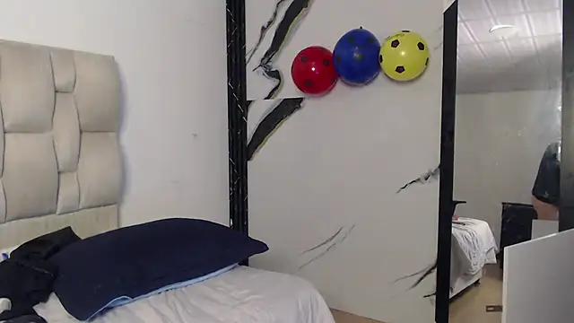 nicol_furyy webcam