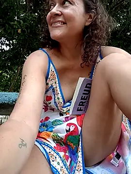 Lilibhet live cam on StripChat