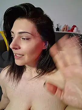 AryaSummersReal
