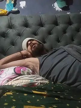 hairy_mannn webcam