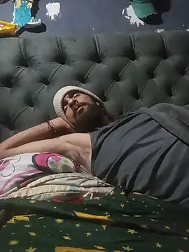 hairy_mannn webcam