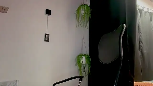 MarcellaGriffin webcam
