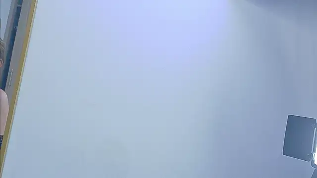 BritanyBlossom webcam