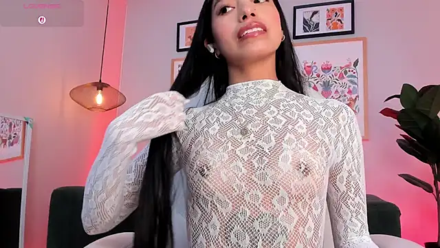 Tiffany_Low webcam