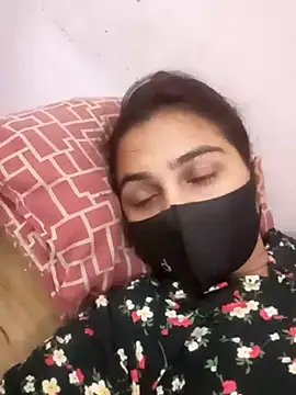 TRISHA0404 webcam