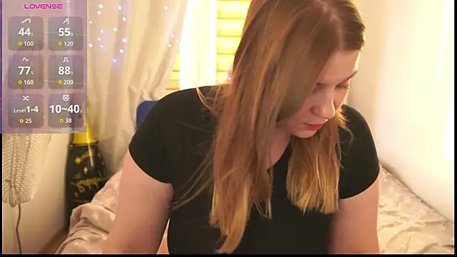 CuteSharloti webcam