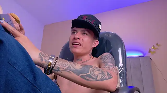 Nascary_Fox webcam
