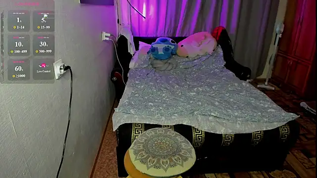 monica__elder webcam