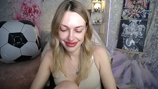 NickyAdamidi live cam on StripChat