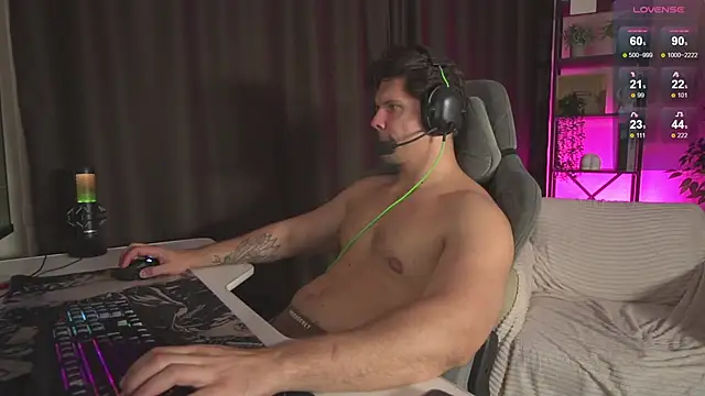 Rus_adventure7 live cam on StripChat