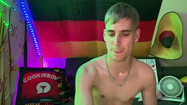 Cookieboy88 webcam