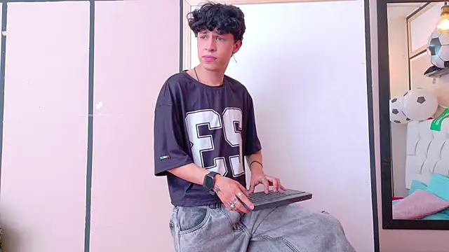 Axel__Evans webcam