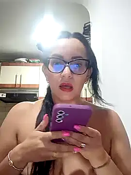 sarita_star live cam on StripChat