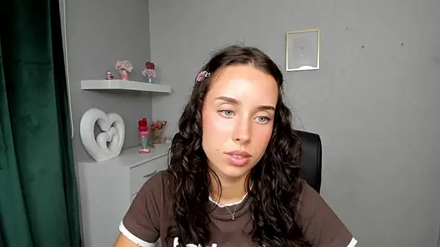 AdeleSolo webcam