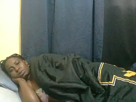 naughty-slender webcam