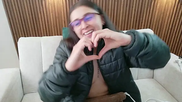 feelena_mysoull live cam on StripChat