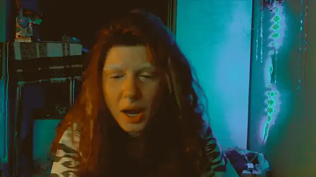 VivienDarkbloom webcam