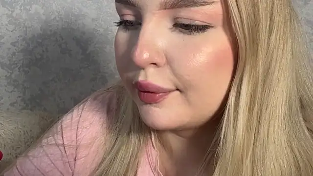 queenkat11 live cam on StripChat