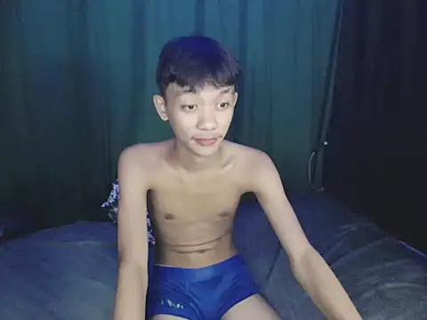 Innocentfucker live cam on StripChat