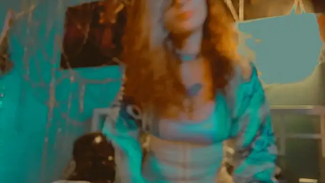 VivienDarkbloom webcam