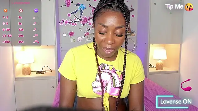TaylorBloom webcam