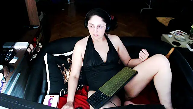 Imperatriza live cam on StripChat