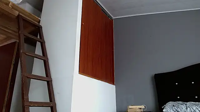 Emilia_1995 webcam