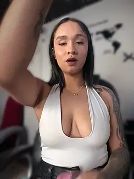 Isabella-Teen webcam
