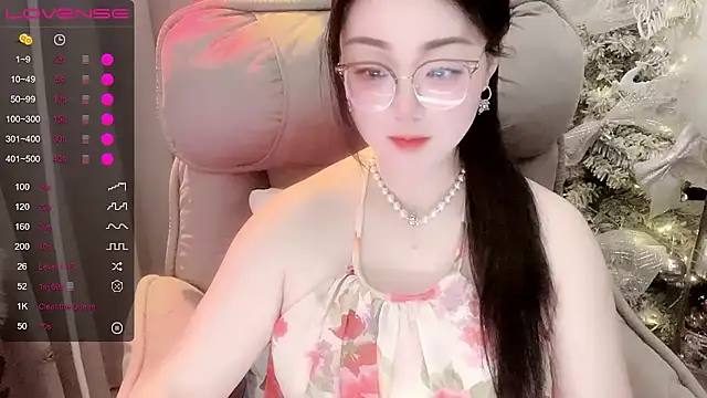 Monica-666888- webcam