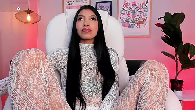 Tiffany_Low webcam