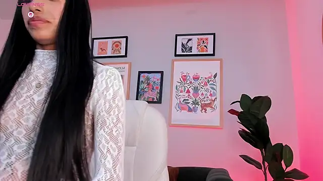 Tiffany_Low webcam