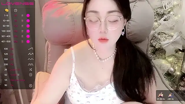 Monica-666888- webcam