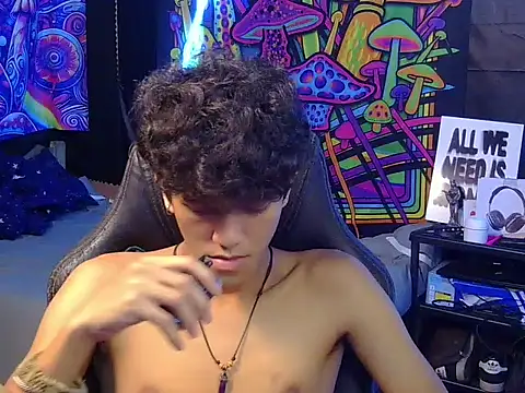hugekenbigcock webcam