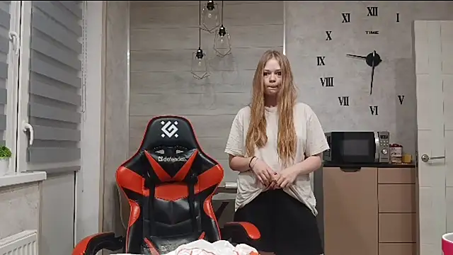 KarinaBestie webcam