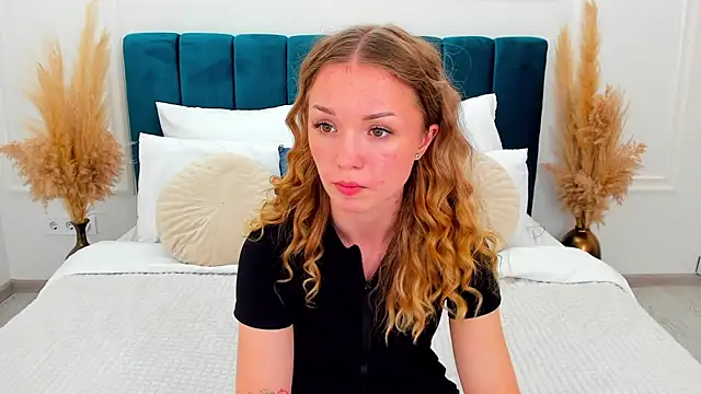 VirginOlly webcam