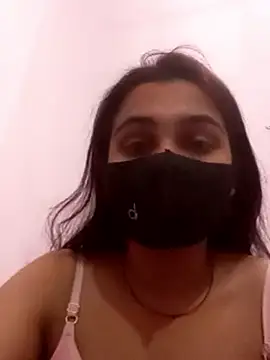 TRISHA0404 live cam on StripChat